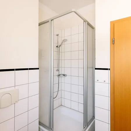 Ferienresidenz Mueritzpark Hotell Röbel