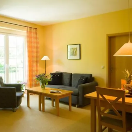 Ferienresidenz Mueritzpark Hotell Röbel